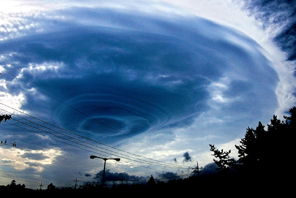 写真 渦状の雲 Joongang Ilbo 中央日報 写真 渦状の雲 Joongang Ilbo 中央日報