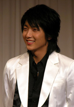 イ・ジュンギ映画『初雪の恋 ヴァージン・スノー』5分で売り切れ