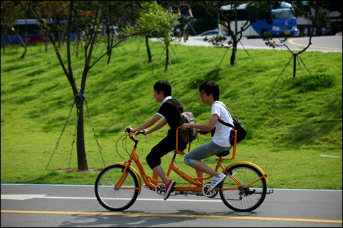 NOW！ソウル】漢江は自転車天国  Joongang Ilbo  中央日報