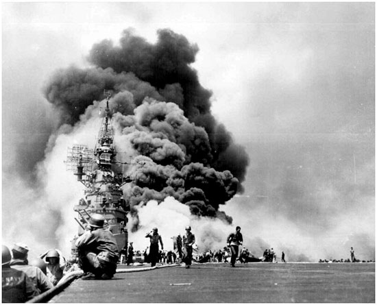 ハワイの真珠湾攻撃の様子。