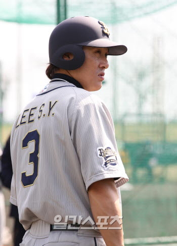 ４試合ぶりに打点をマークした李承ヨプ（イ・スンヨプ、３５、オリックス）。