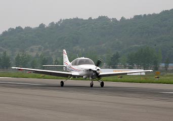 初の韓国産民間航空機「ナラオン」。