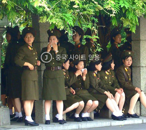 北朝鮮軍内で女性軍の比率が大きく増えている。