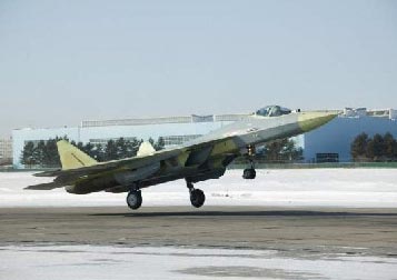 ロシアのステルス戦闘機「スホイＴ５０」。