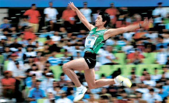 大邱世界陸上 男子走り幅跳びで韓国初の決勝進出者 Joongang Ilbo 中央日報