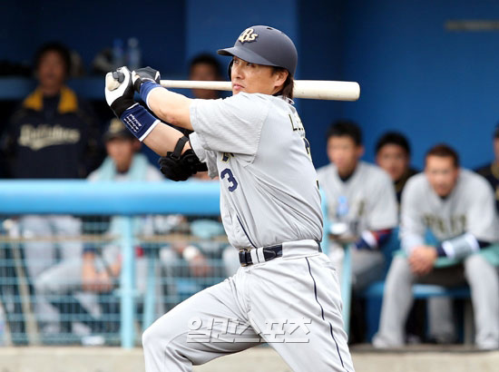 李承ヨプ（イ・スンヨプ、３５、オリックス）。