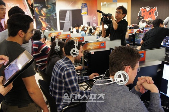 韓国ゲーマーが海外有名ゲーム企業を国内に呼び込んでいる。