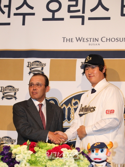 野球＞李大浩が日本オリックス入団式 | Joongang Ilbo | 中央日報