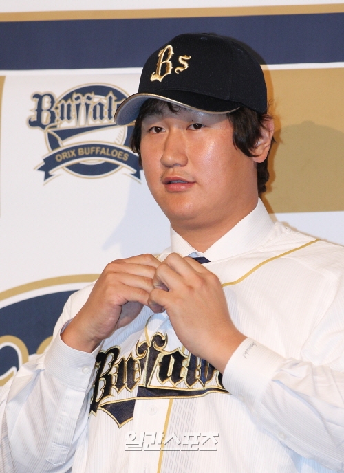 野球＞李大浩が日本オリックス入団式 | Joongang Ilbo | 中央日報