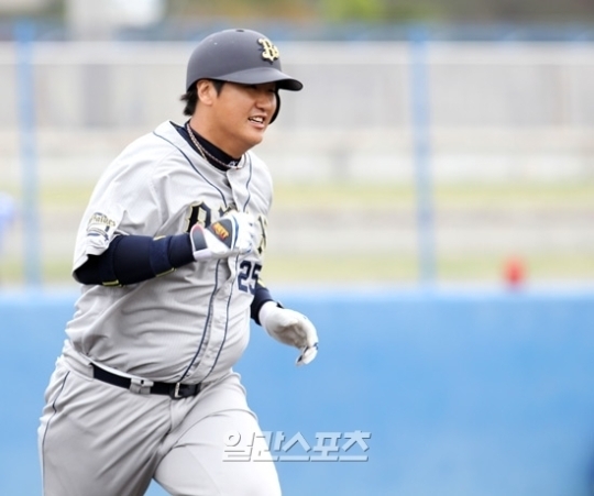 李大浩（イ・デホ、３０、オリックス）。