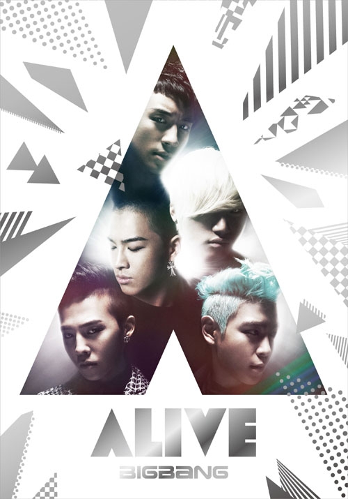 ＢＩＧＢＡＮＧ（ビッグバン）のニューアルバム「ＡＬＩＶＥ」。