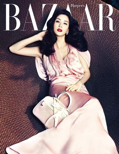 女優のコ・ソヨン（写真＝Ｈａｒｐｅｒ’ｓ　Ｂａｚａａｒ　Ｋｏｒｅａ提供）。