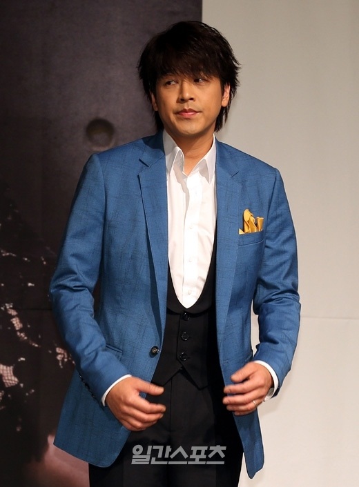 ３日、ドラマ「グッバイ女房」の制作発表会が行われたラマダソウルホテルに登場した俳優のリュ・シウォン。