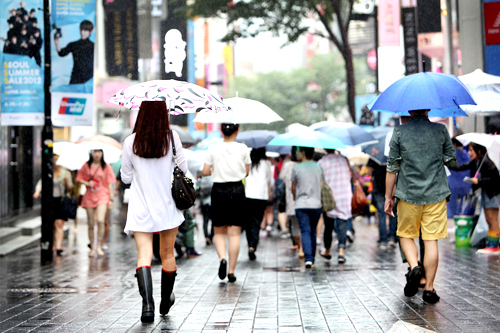梅雨入りし、不安定なお天気が続いているソウル。ショッピングや観光など、あちこちまわる予定だったのに、雨で断念。そんなときでも大丈夫！今日は雨でも楽しめるスポットをご紹介します。
