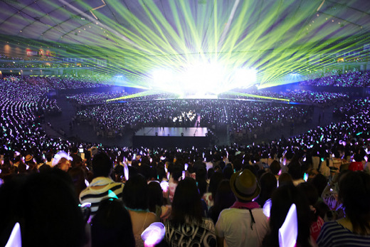 「ＳＭＴＯＷＮ　ＬＩＶＥ　ＷＯＲＬＤ　ＴＯＵＲ　ＩＩＩ　ｉｎ　ＴＯＫＹＯ」（写真＝ＳＭエンターテインメント）。