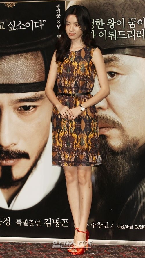 ３日、ソウル往十里（ワンシムリ）ＣＧＶで行われた映画『光海、王になった男』のマスコミ試写会に登場した女優のハン・ヒョジュ。