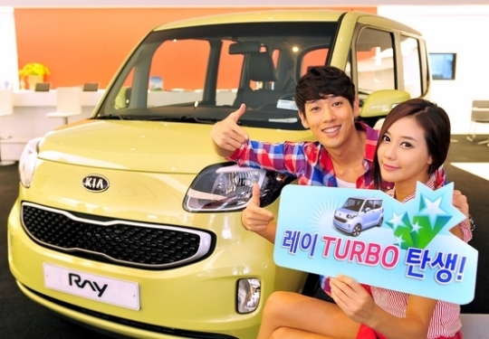 起亜自動車のレイターボ。