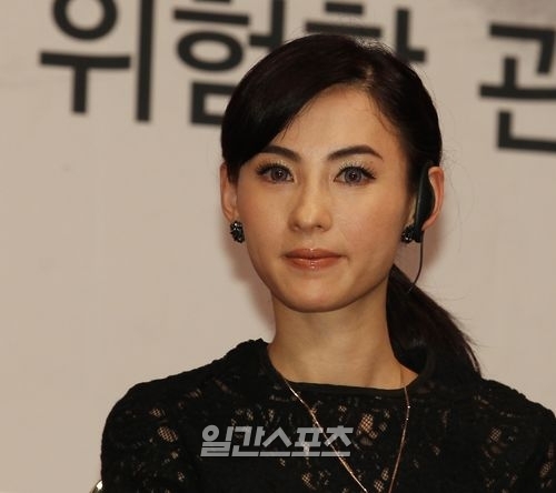 ５日、釜山新世界（シンセゲ）センタムシティー文化ホール出行われた釜山（プサン）国際映画祭の映画『危険な関係』懇談会に登場した女優のセシリア・チャン。