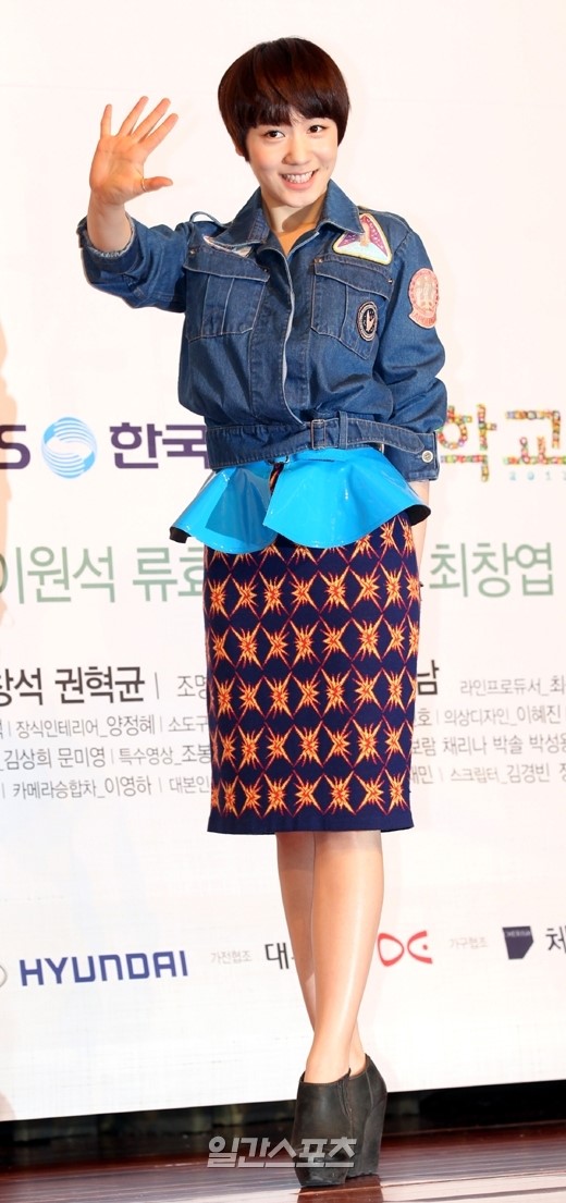２８日、ソウル小公洞（ソゴンドン）のロッテホテル・クリスタルボールルームで行われたＫＢＳ（韓国放送公社）の月火ドラマ『学校２０１３』の制作発表会に登場した女優のリュ・ヒョヨン。