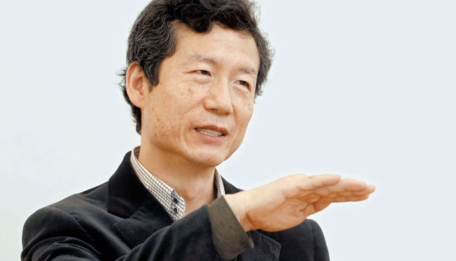 金永煥（キム・ヨンファン）北朝鮮民主化ネットワーク研究委員（５０）。