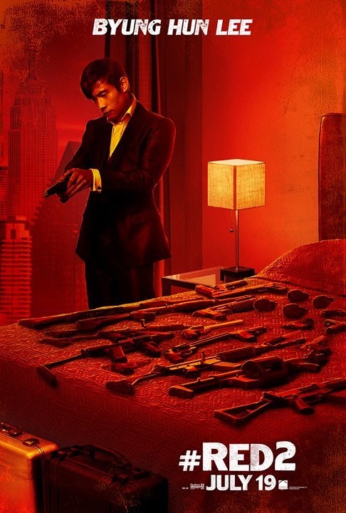 ハリウッド映画『ＲＥＤ／レッド２』のイ・ビョンホンのポスター。