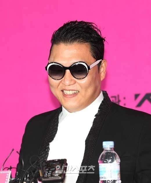 歌手ｐｓｙ 米ビルボード ミュージック アワードで韓国歌手初の授賞者に Joongang Ilbo 中央日報