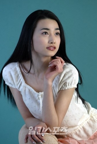 日本でモデルとして活動中のヨンア 結婚４年で離婚 新しい生活で前進 Joongang Ilbo 中央日報