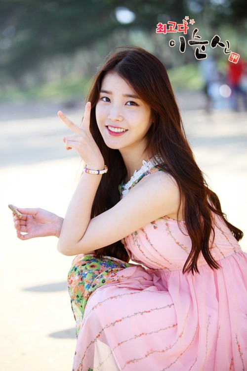 歌手のＩＵ（アイユー、写真＝ＫＢＳ）。