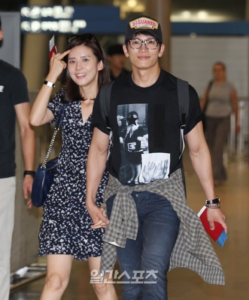 俳優チソン ６年間待った新婚旅行を延期した訳は Joongang Ilbo 中央日報