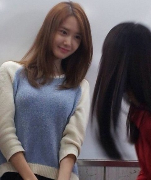 少女時代ユナ 清純な女子大生姿 講義室でキャッチ Joongang Ilbo 中央日報