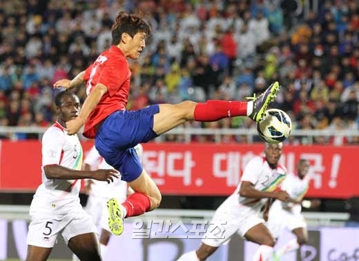 サッカー 韓国代表の李青竜 ｆｉｆａランキング５８位 数字にすぎない Joongang Ilbo 中央日報