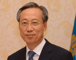 朴ジュン雨（パク・ジュンウ）青瓦台（チョンワデ、大統領府）政務首席秘書官