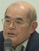 埼玉大学の鎌倉孝夫名誉教授（７９）。
