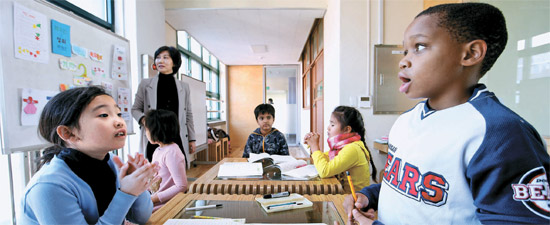 ２０カ国の児童が韓国語ペラペラ 梨泰院小 インターからの転校も １ Joongang Ilbo 中央日報