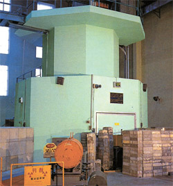 国内初の原子炉の研究用原子炉１号機（ＴＲＩＧＡ　Ｍａｒｋ－II）が１９９５年に稼働を中断した直後の姿。この原子炉は保存価値が認められ、登録文化財となった。（写真＝韓国原子力研究院）