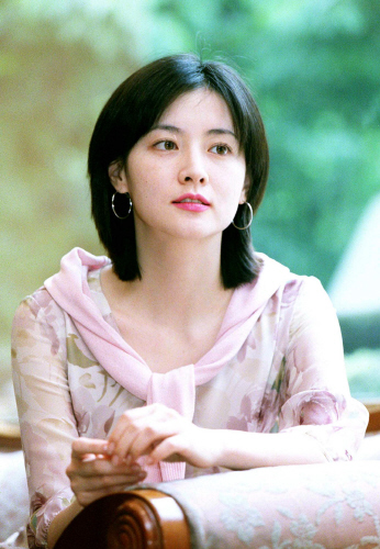 女優イ ヨンエは 化粧品ダイエット 中 椿オイルと水分クリームだけ塗る Joongang Ilbo 中央日報