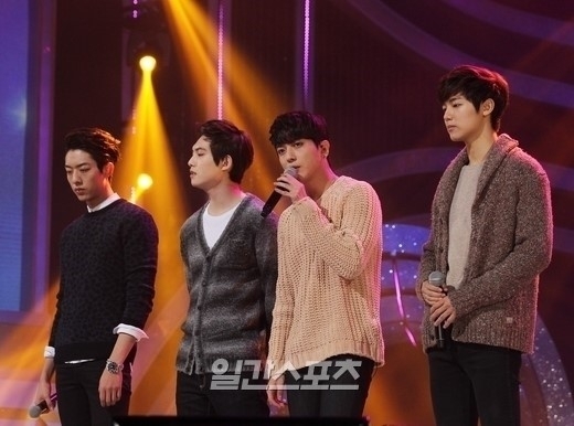 ＣＮＢＬＵＥ