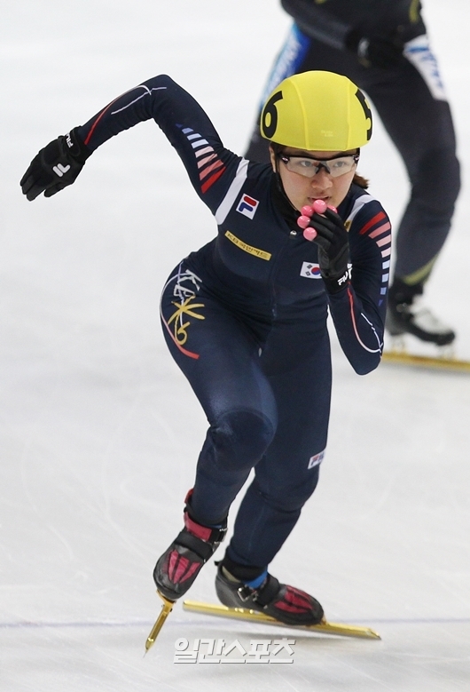 ソチ五輪 ４年前の雪辱 喜びの涙 韓国 ショートトラック女子３０００ｍリレーで金メダル Joongang Ilbo 中央日報