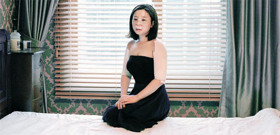 写真作家Ｊｉ　Ｙｅｏ（ヨ・ジ）が撮った『整形手術後回復室（Ｂｅａｕｔｙ　Ｒｅｃｏｖｅｒｙ　Ｒｏｏｍ）」。（写真＝Ｊｉ　Ｙｅｏ）