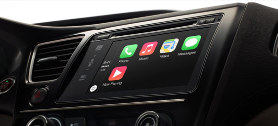 現代自動車が来月から米国市場で販売する新型「ソナタ」の内部。車両用ソフトウェア「アップル・カープレイ」が装備され、電話通話、ショートメッセージ送受信、地図検索、音楽鑑賞だけでなく音声認識サービスの「Ｓｉｒｉ」も運転中に使える。（写真＝アップル）