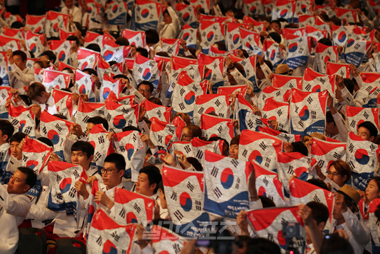 アジア大会 開幕ｄ ７ 厳粛な雰囲気漂う韓国選手団の結団式 Joongang Ilbo 中央日報