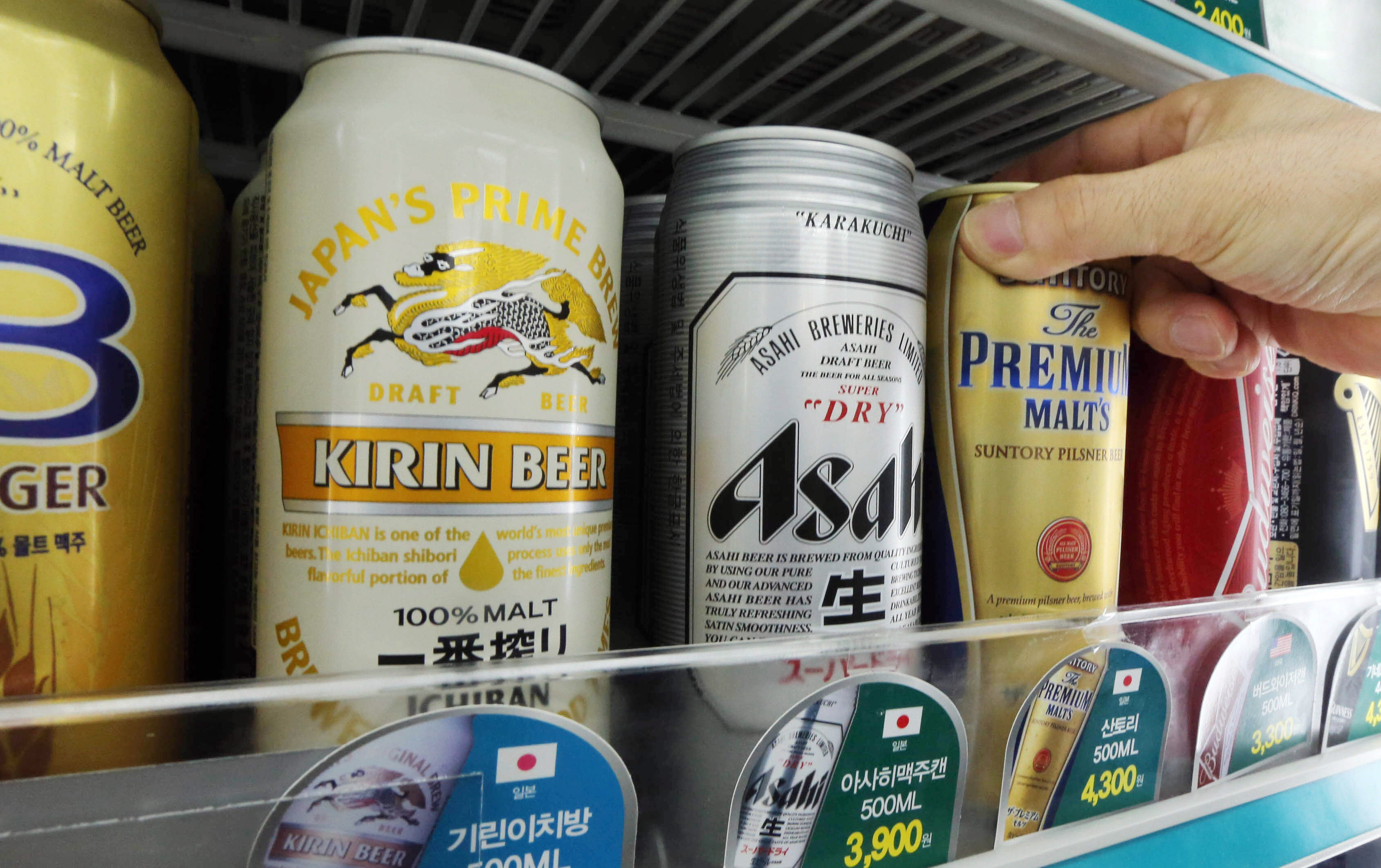 コンビニに陳列されている日本の輸入ビール（写真＝中央フォト）