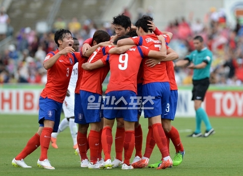アジアカップ 韓国 ２７年ぶり決勝へ Joongang Ilbo 中央日報