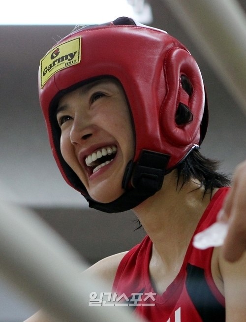 女優イ シヨン リオ五輪ボクシング国家代表に挑戦 Joongang Ilbo 中央日報