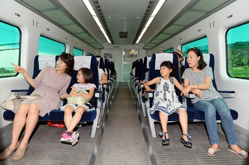 仁川空港鉄道直通列車内部の様子