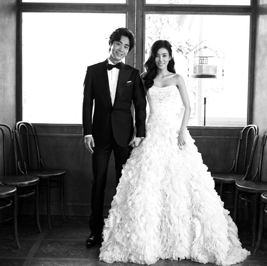 歌手チョ・ソンモ、結婚５年でパパに。