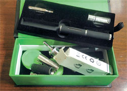 大麻抽出物を固形化した「ワックス」を喫煙するのに使われた電子たばこ。パイプ内にワックスを塗って吸えば一般電子たばこと区別できない。（写真＝南大門警察署）