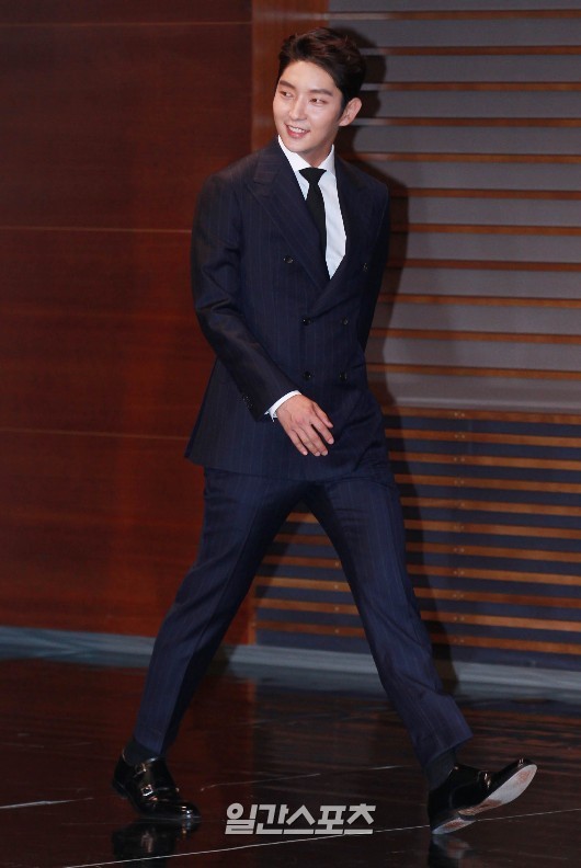 ７日、ＭＢＣ上岩ゴールデンマウスホールで行われたＭＢＣの水木ドラマ『夜を歩くソンビ』の制作発表会に登場した俳優のイ・ジュンギ。