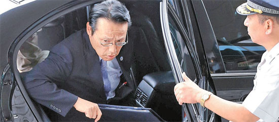 在韓日本大使館の金杉憲治総括公使が２１日午後、外交部に呼ばれた。