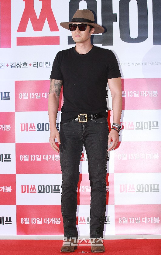 ５日、ソウル江南区三成洞ＣＯＥＸメガボックスで開かれた映画『ミスワイフ』のＶＩＰ試写会に登場した俳優のソ・ジソブ。